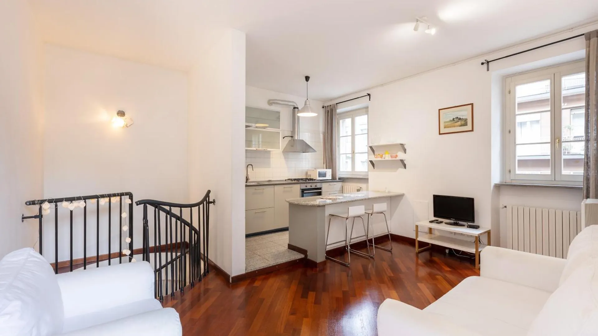 Kontakte von Splendid One Bedroom 2 Level Duomo - Mirable Pm